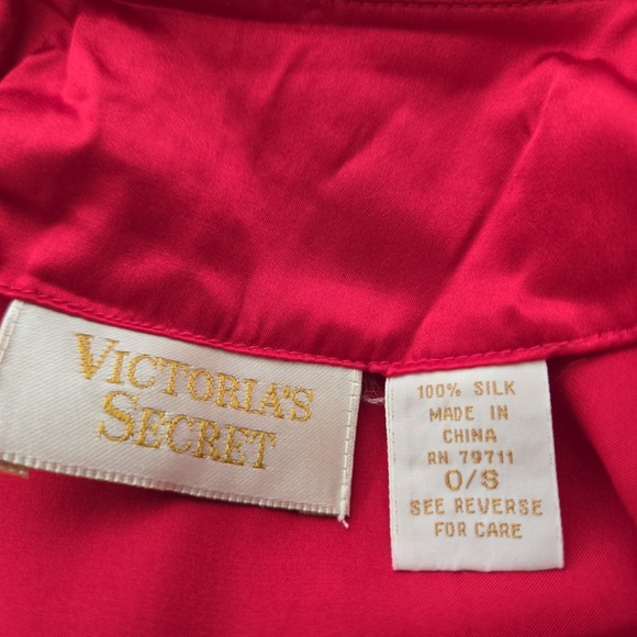 Victoria's Secret Vintage Gold Label Red Silk Robe One Size O/S‎ Lingerie No Tie - Picture 3 of 4